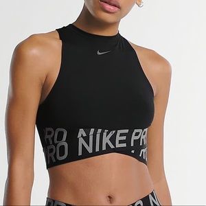 Nike Pro Intertwist Top